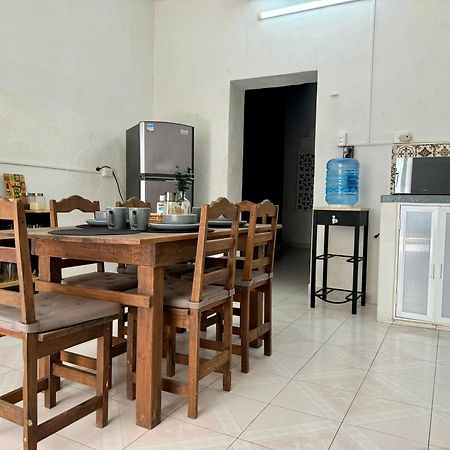 Casita Azul Colonial En El Centro De Merida. Eksteriør billede