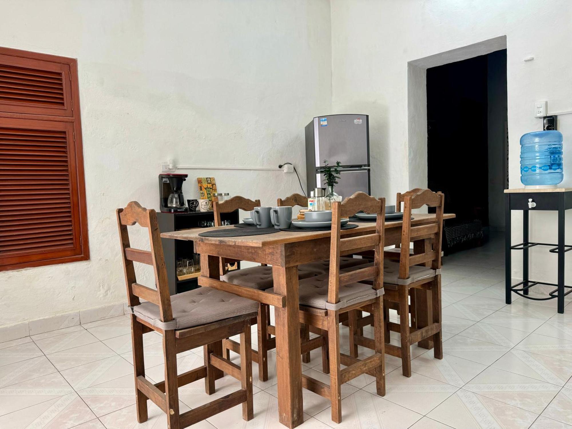 Casita Azul Colonial En El Centro De Merida. Eksteriør billede